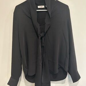 Aritzia Babaton Women’s Black Long Sleeve Tie Front Blouse XS